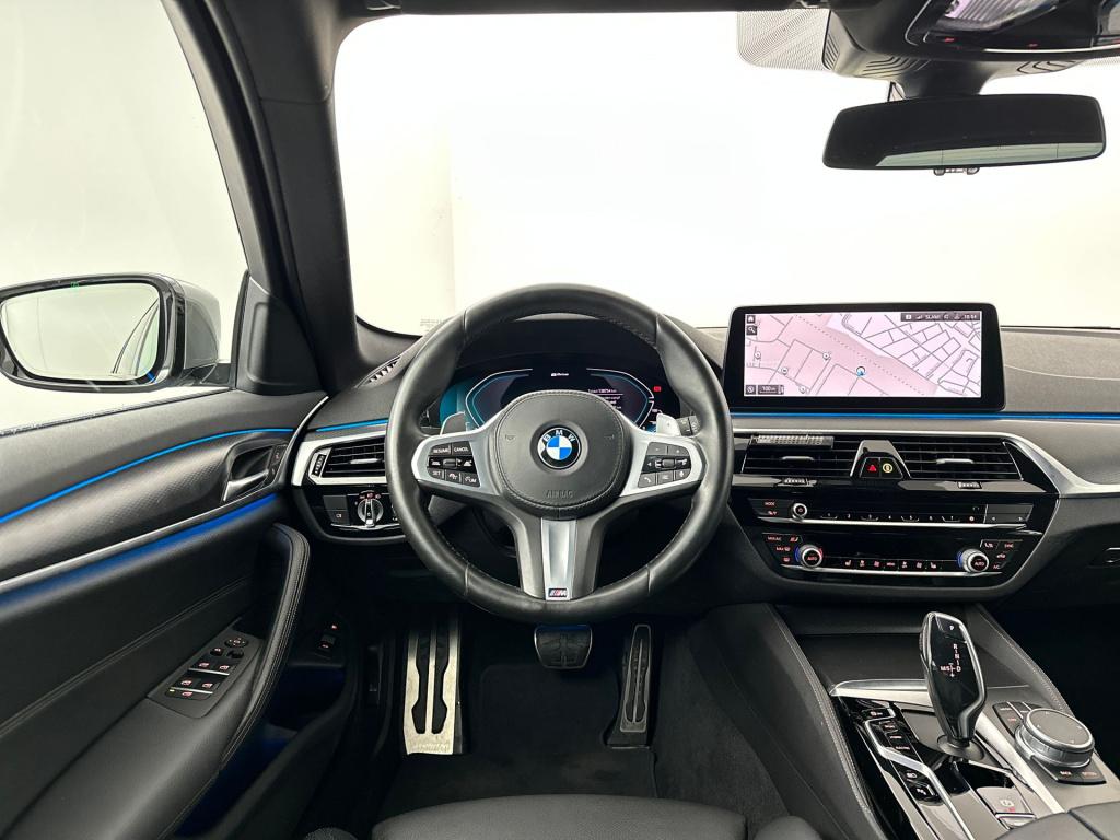 BMW 5 Serie touring 530e high executive m-sport