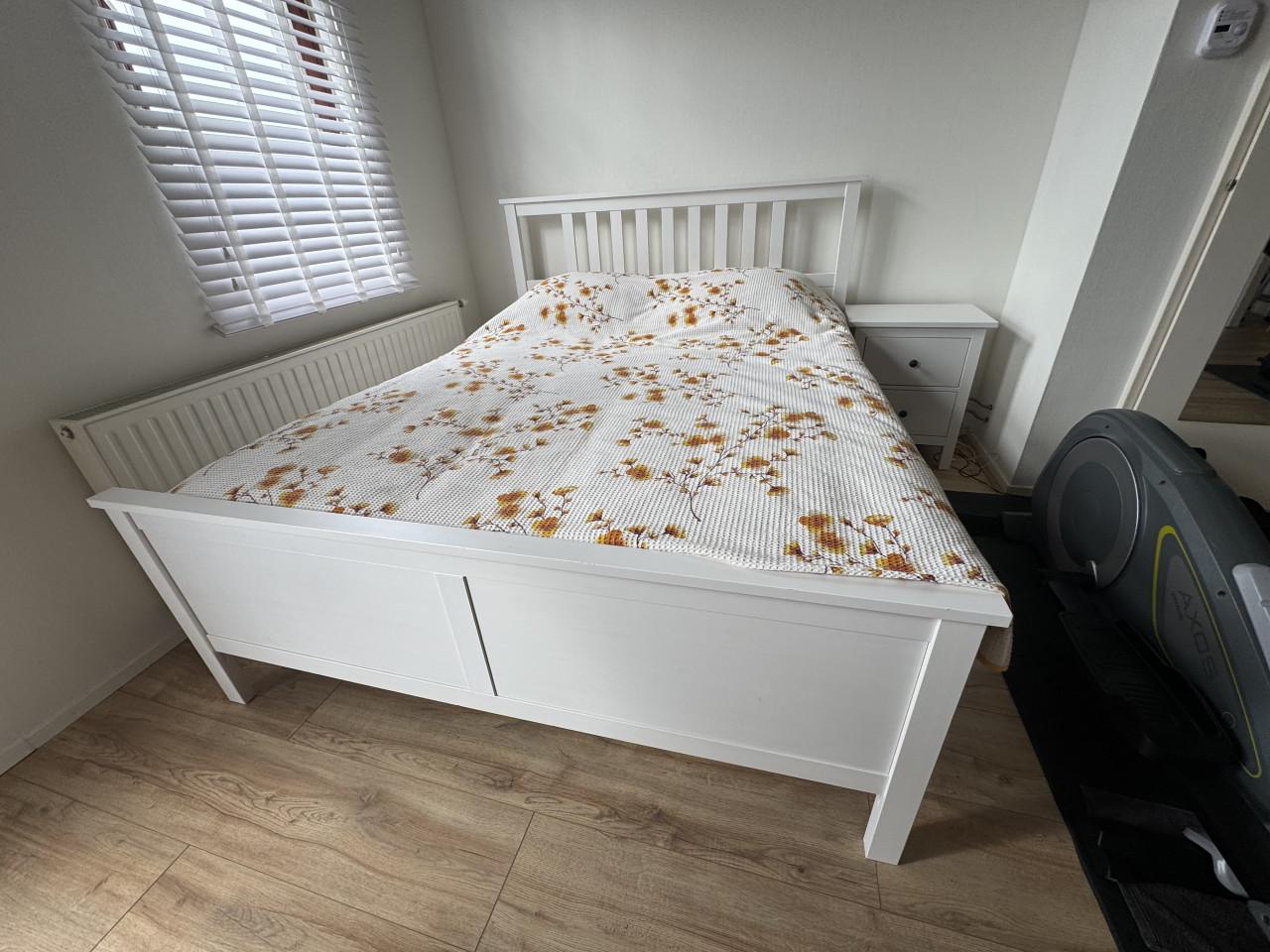 Tweepersoons bed 160 x 200 frame ledikant