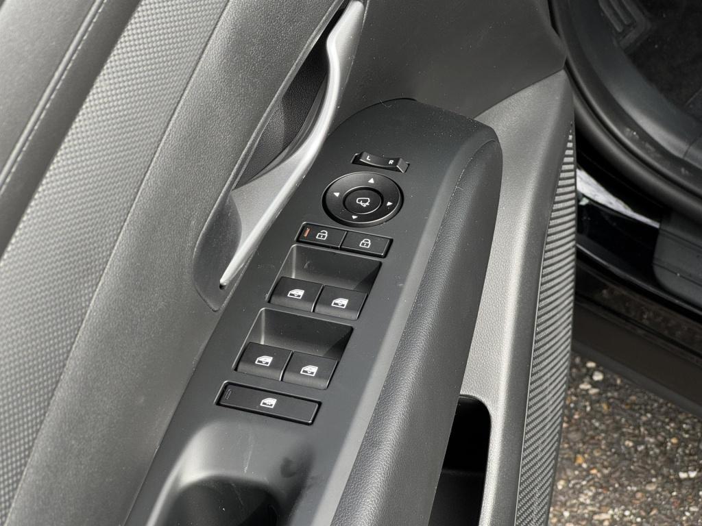 Hyundai Tucson 1.6 t-gdi phev pure edition