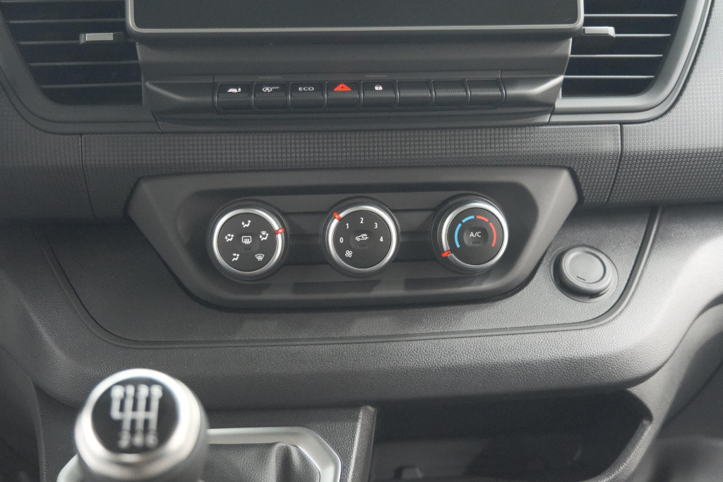 Renault Trafic 2.0 blue dci 130 t30 l2h1 advance | camera | apple carplay |