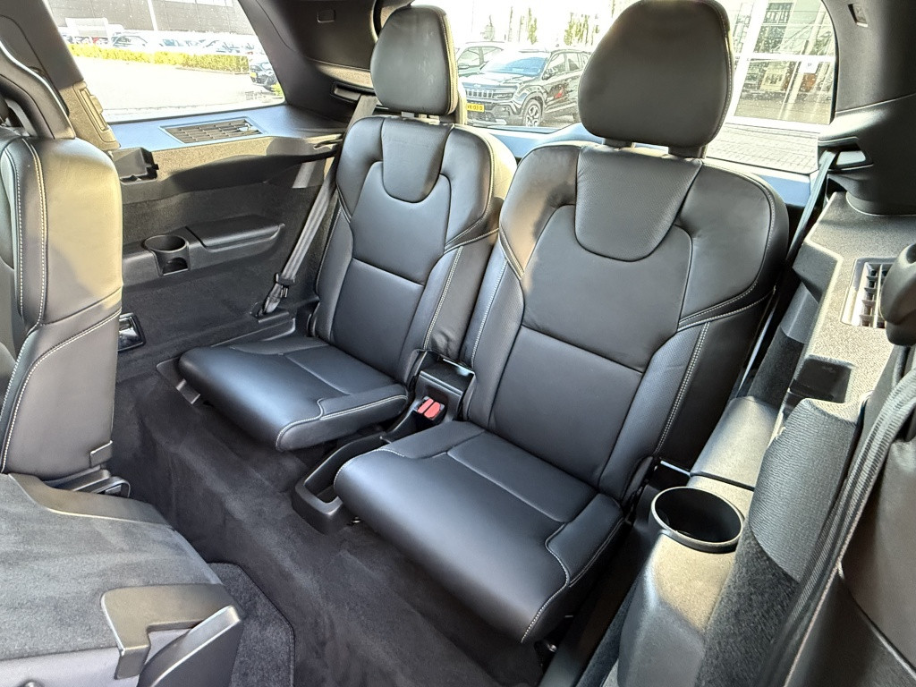 Volvo XC90 t8 awd r-design | 360 camera| luchtvering| trekhaak| head up dis