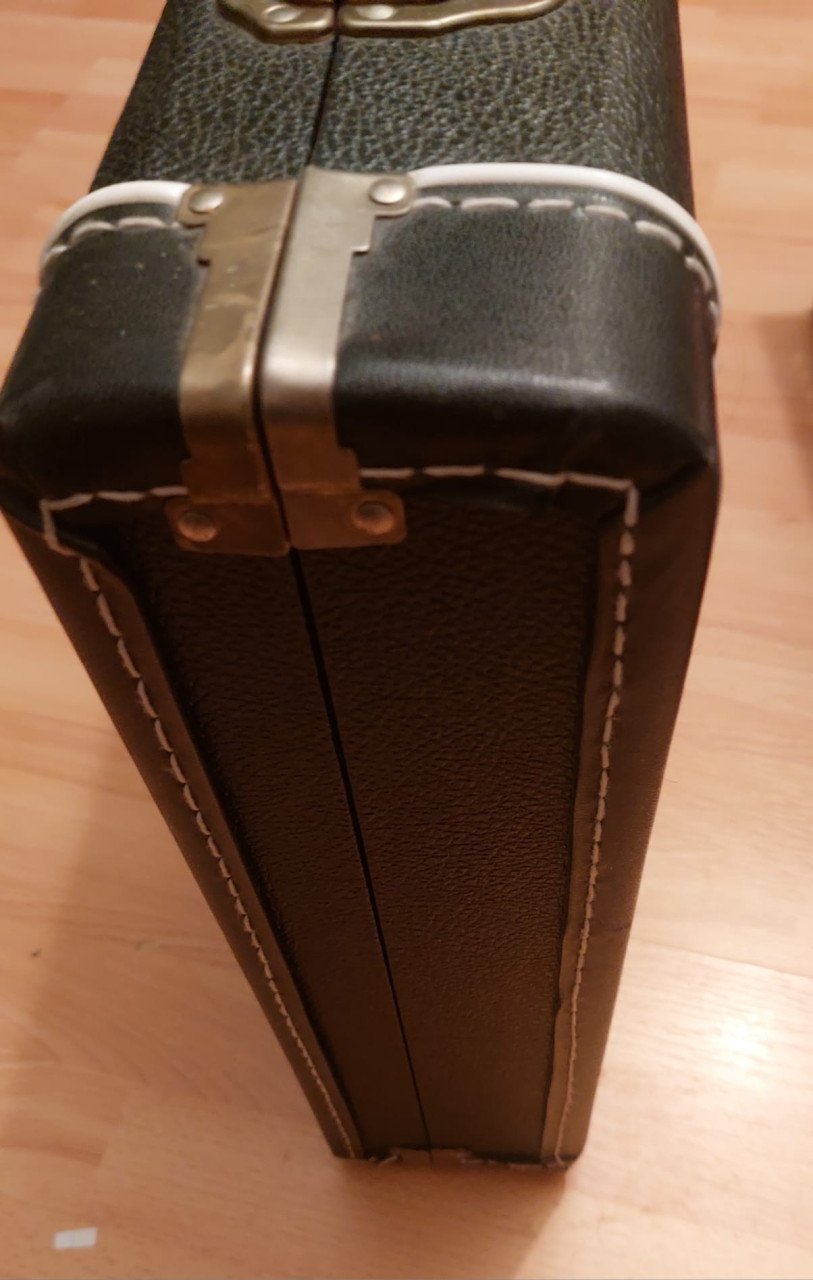 TE KOOP : GODIN GITAAR KOFFER. nieuw! 75 euro