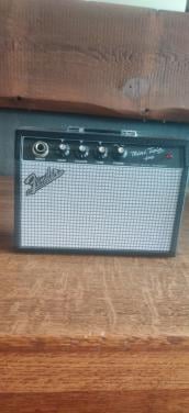 Mini Fender versterker