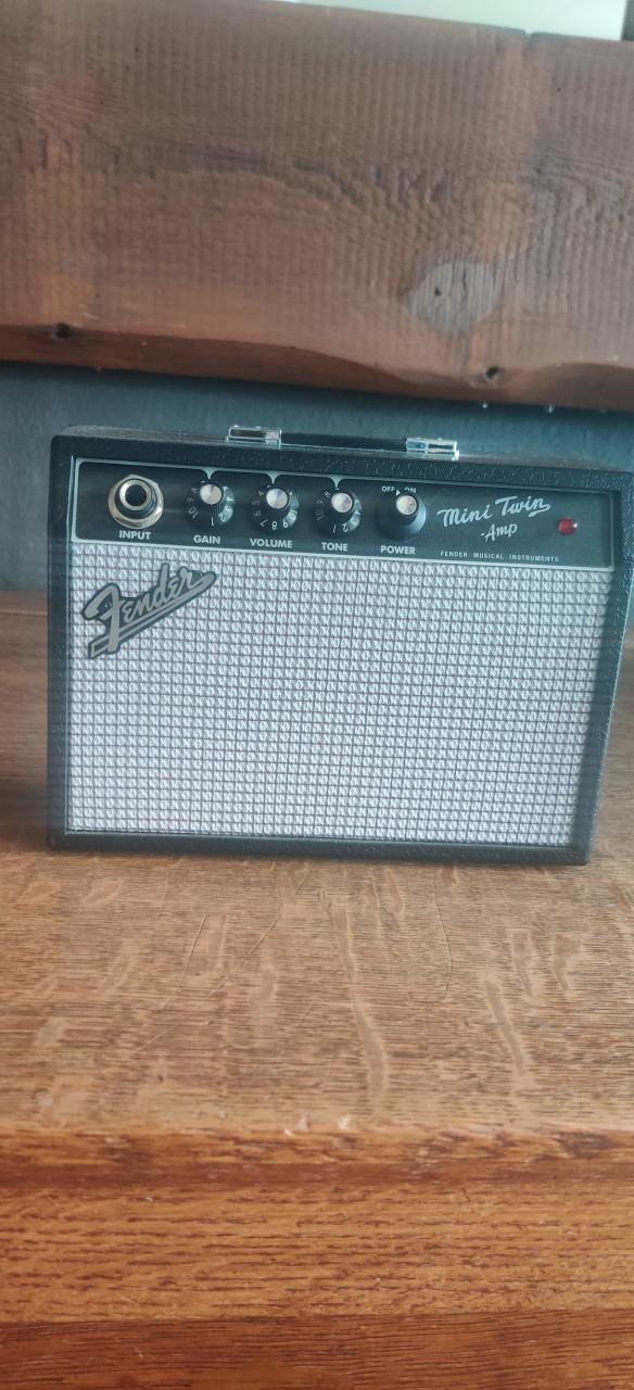 Mini Fender versterker