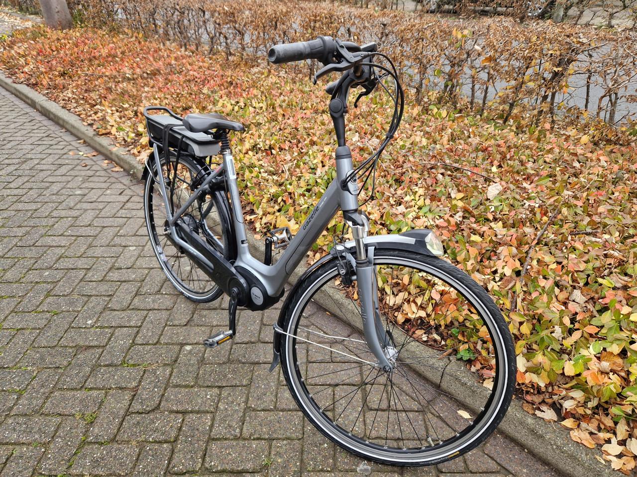 Keurig nette Gazelle C330 met Bosch middenmotor