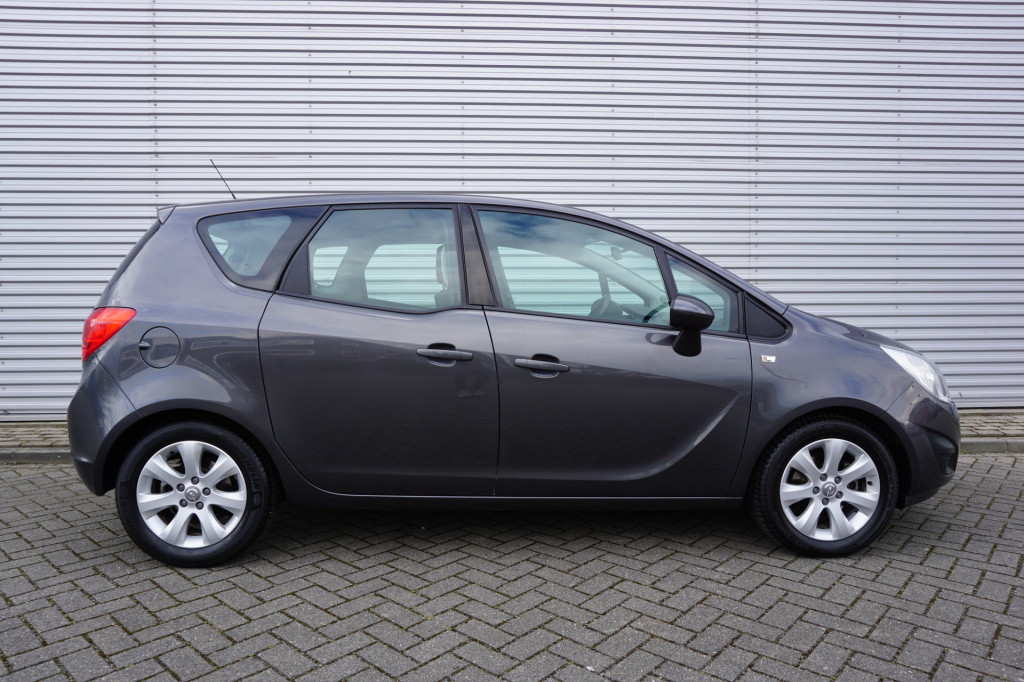Opel Meriva 1.4 turbo cosmo airco / trekhaak / cruise control  / nap