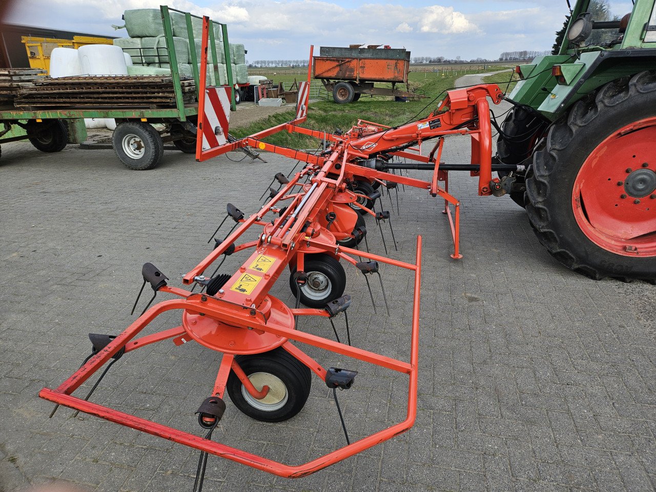 Kuhn gf 6502 hooischudder