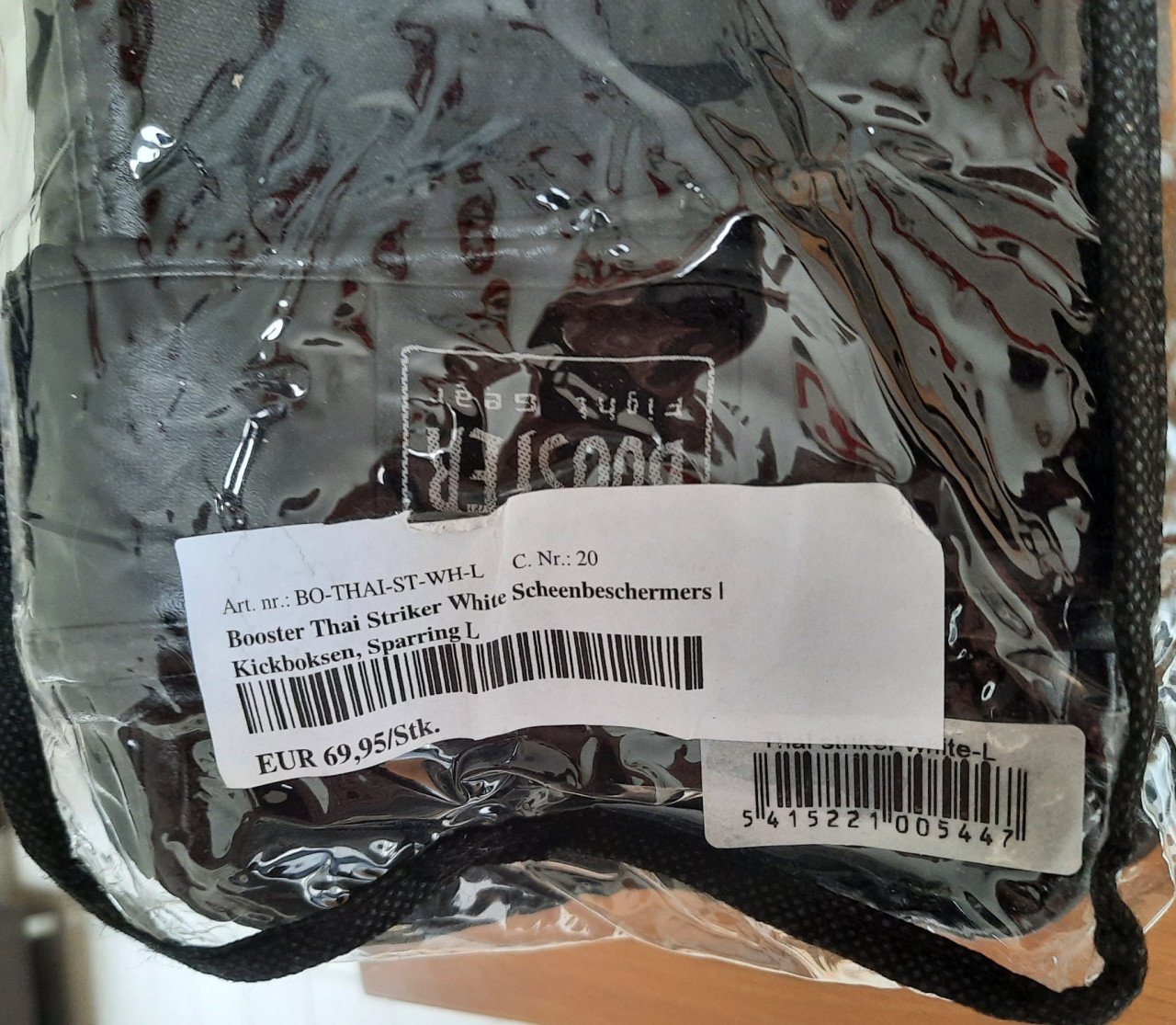 Te koop: Booster Fight Gear Thai Striker Scheenbeschermers (kunstleer)