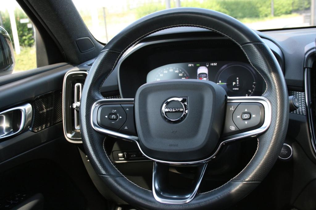 Volvo XC40 1.5 t5 recharge r-design / pano / 360camera / h&k