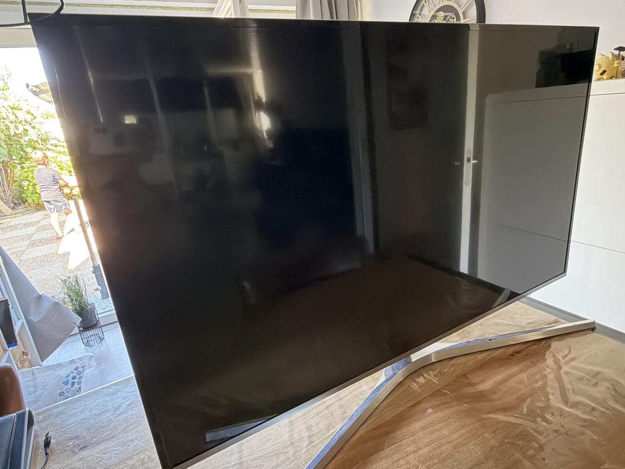 Samsung Smart tv 49” met defect