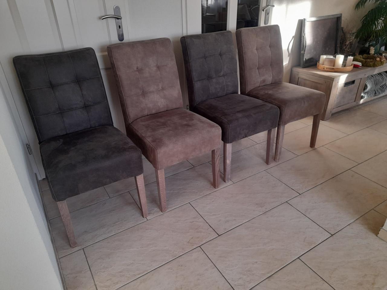 4 Mooie nette stoelen (in goede staat)