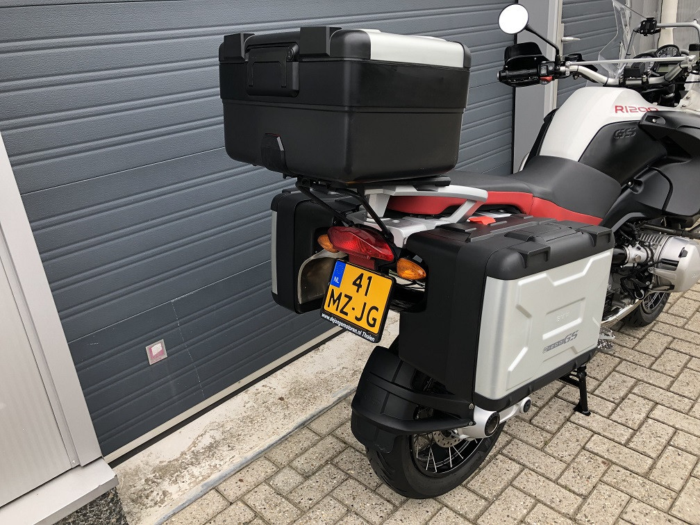 Puntgave BMW R1200GS Adventure uit 2007 met 63dkm, rijklaar €6950,-