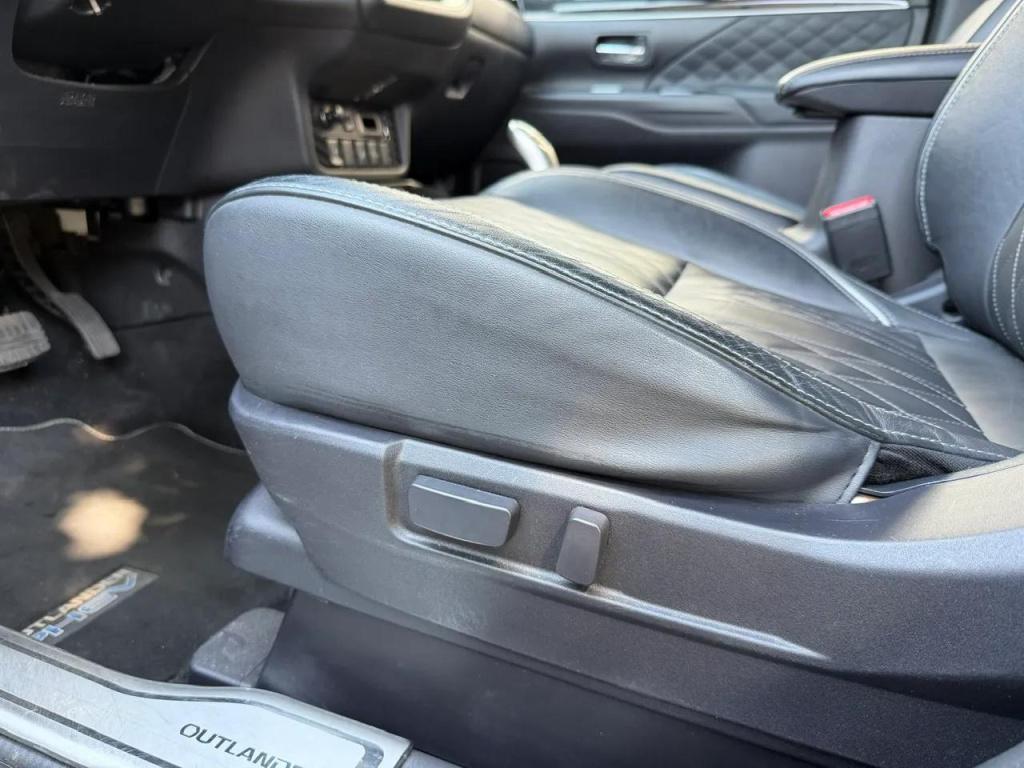 Mitsubishi Outlander 2.4 phev instyle panoramadak|trekhaak|1500kg trekgewic