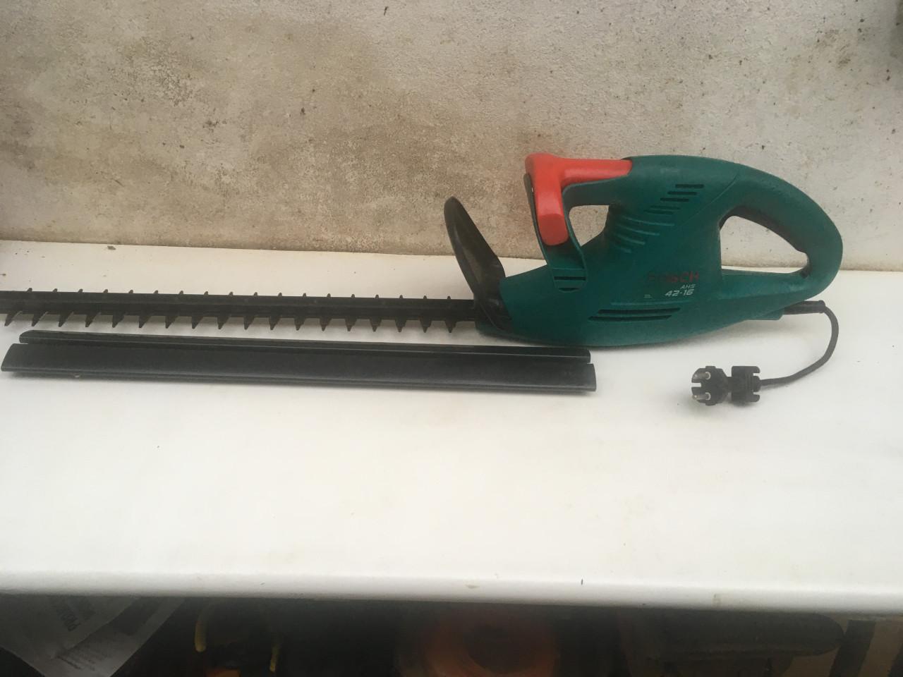 Bosch AHS 42-16 heggenschaar (420 Watt,