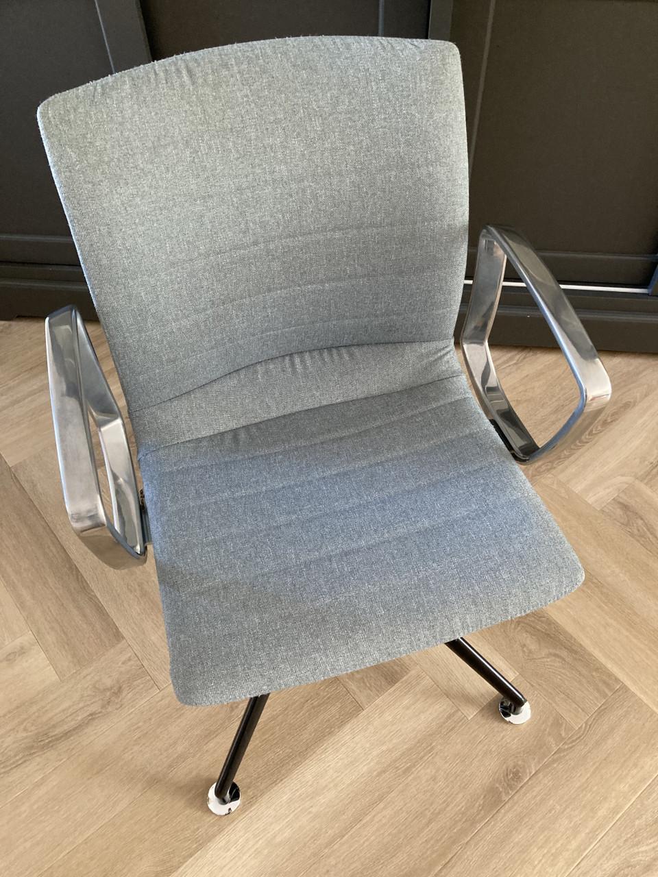 Ahrend Well (bureau) stoel design