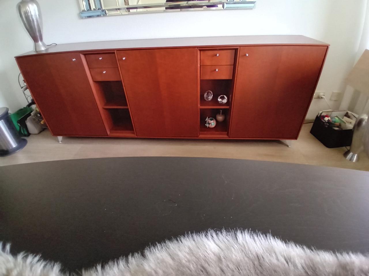 Dressoier kersen kleur l 232x45x86