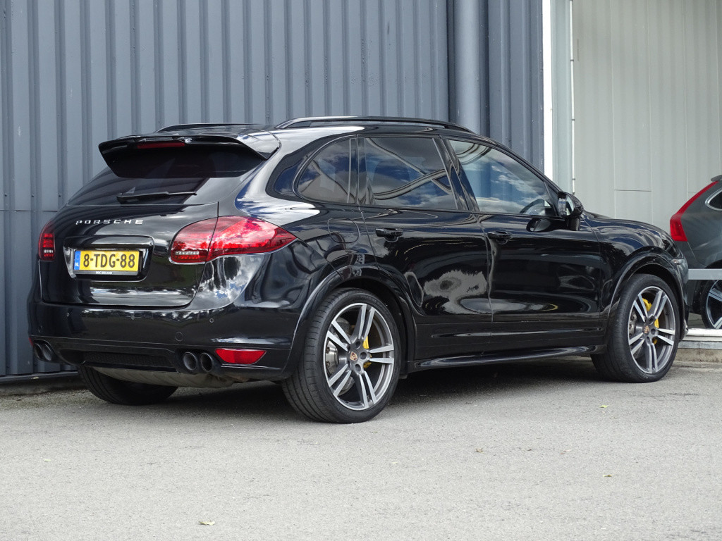 Porsche Cayenne 4.2 d s | ceramic | pano | bose | luchtvering pasm