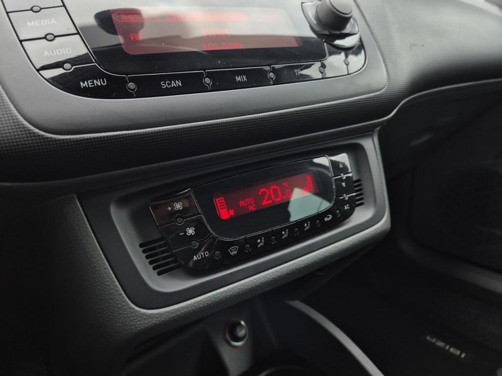 Seat Ibiza 1.2 tsi copa / 5- deurs / airco / cruisecontrol / stoelverwarmin