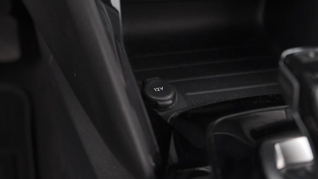 Peugeot 208 puretech 100 eat8 allure | camera | apple carplay | navigatie |