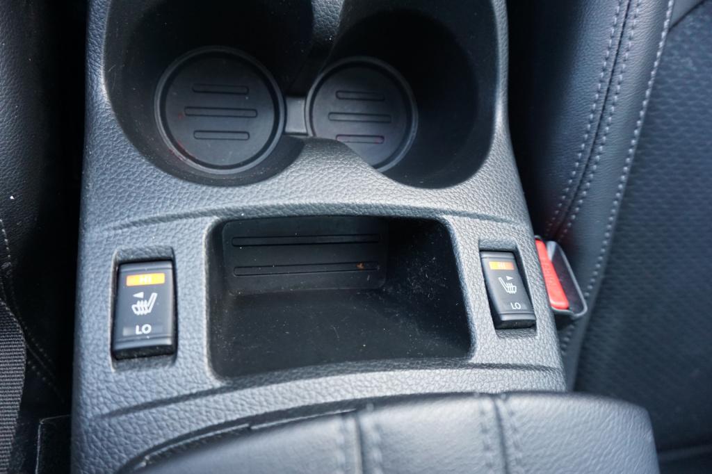 Nissan Qashqai 1.2 tekna panoramadak / navi / cruise / lm velgen / 360 came