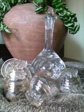 Karafje met 6 oude franse glaasjes