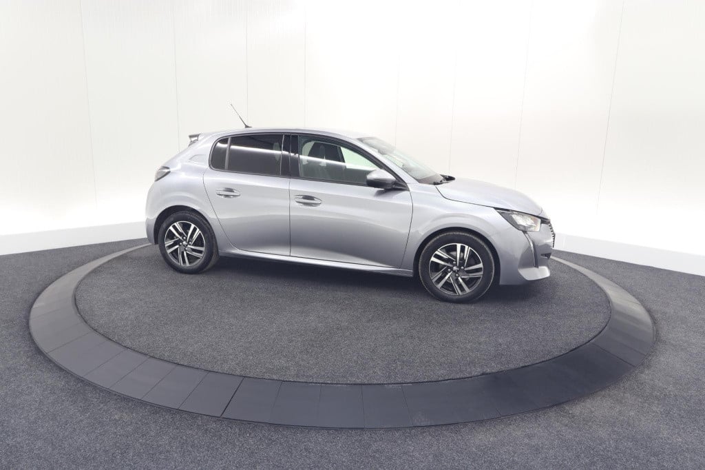 Peugeot 208 puretech 100 allure | camera | navigatie | apple carplay | park