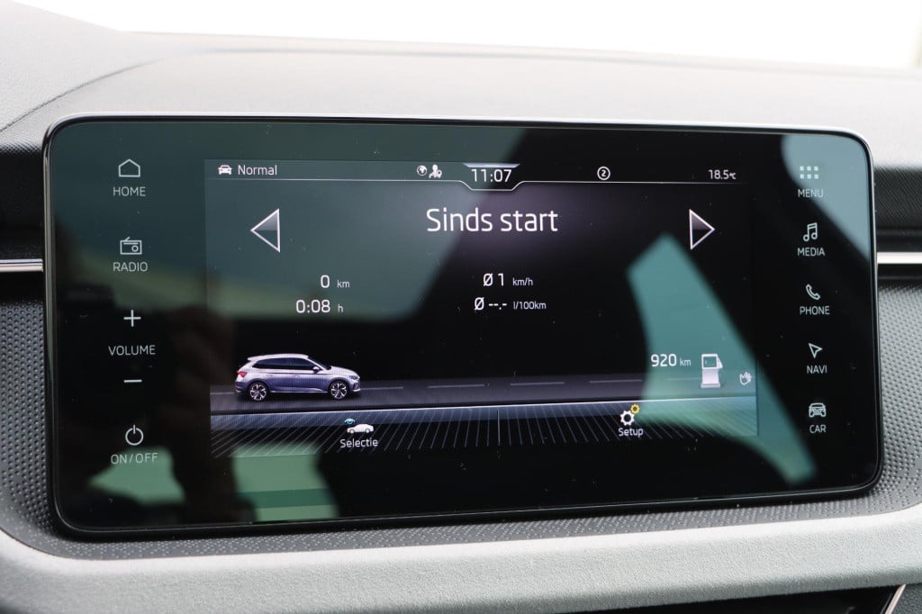 Skoda Scala 1.0 tsi business edition - travel assist