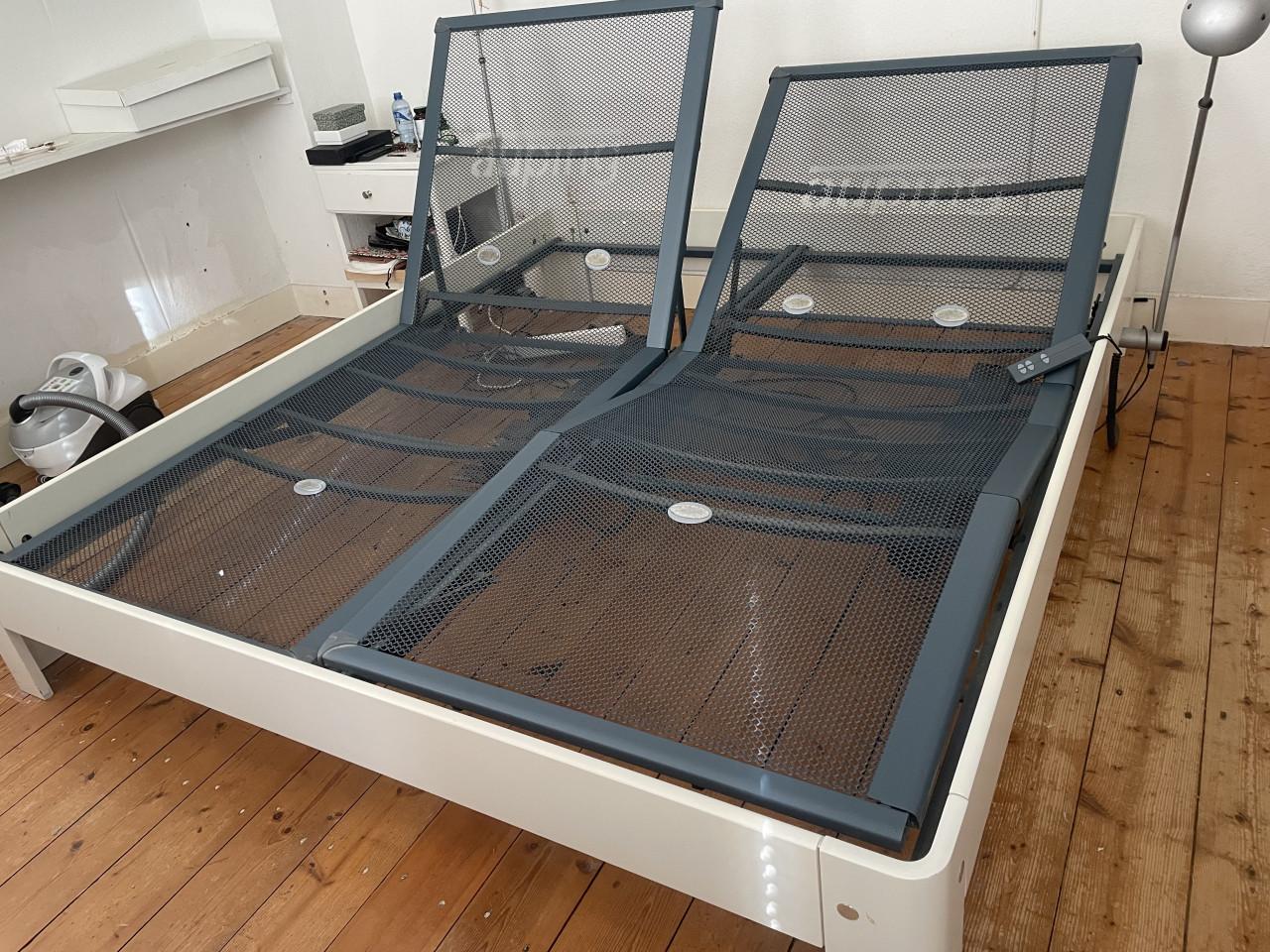 Auping ombouw bed met elektrisch latten bodem 2 x 90 x 200
