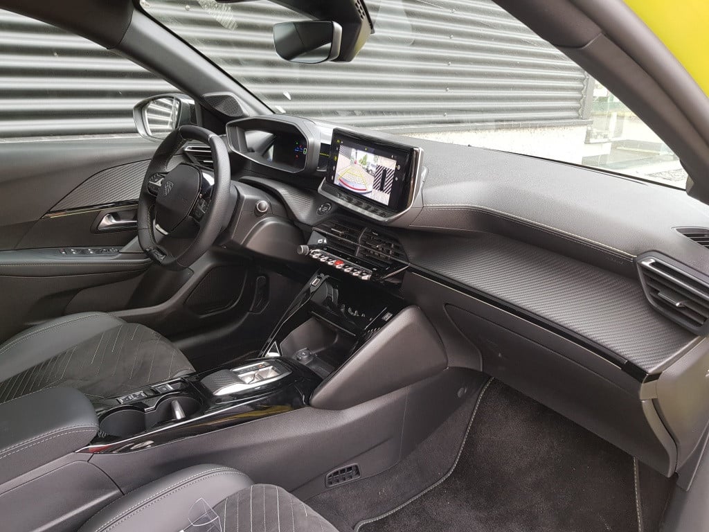 Peugeot 208 gt 51kwh 156pk verkocht