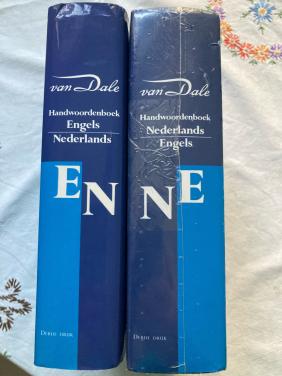 Set woordenboeken Van Dale Ned-Engels en Engels-Ned