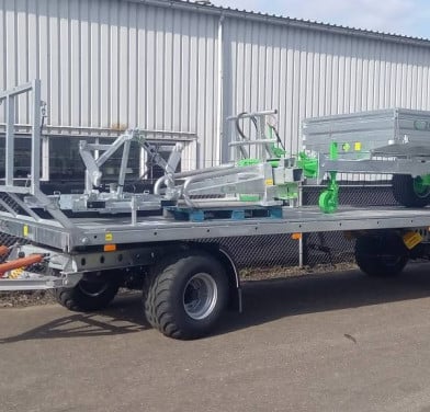 Balen transport wagen met laag eigen gewicht en lagedruk banden