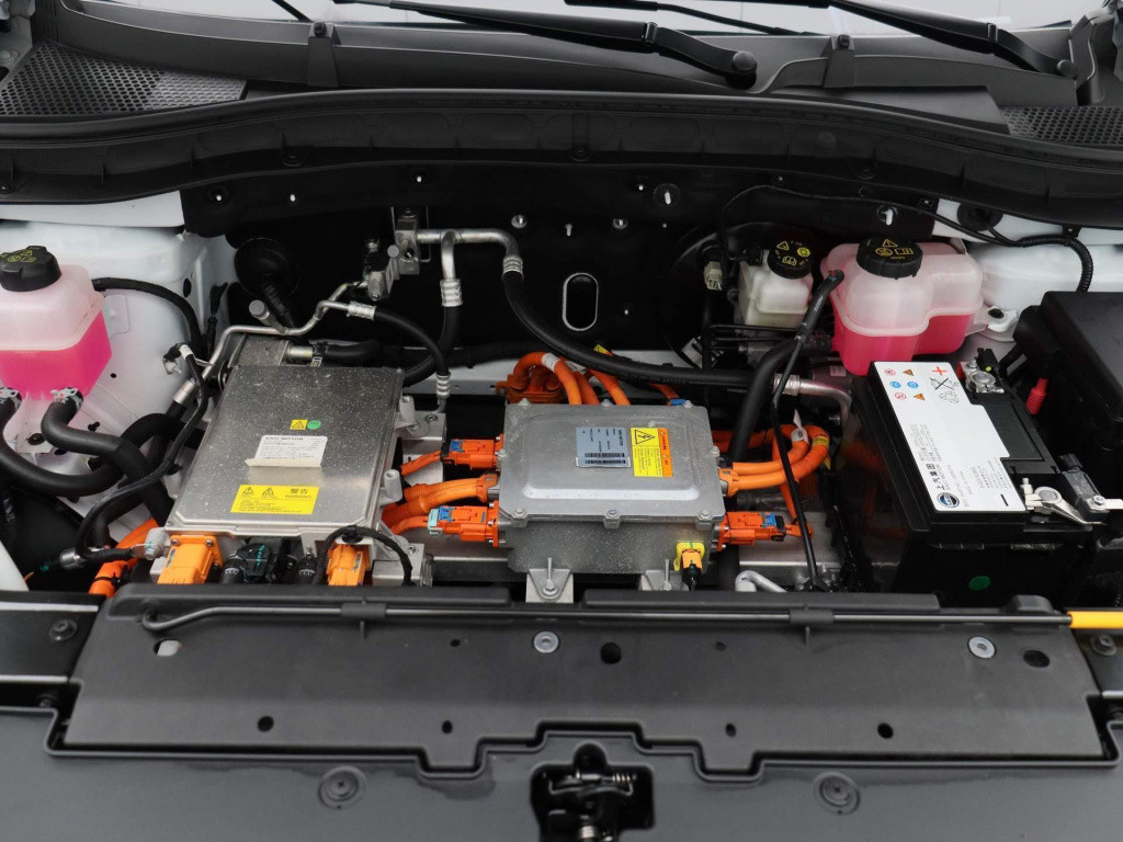 MG Zs-ev standard range luxury 50 kwh | ecc | navi | leder | schuifdak | pd