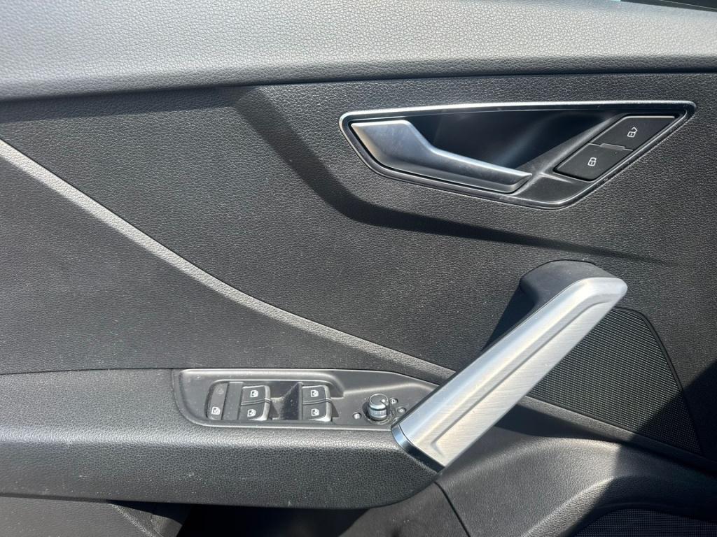 Audi Q2 30 tfsi sport