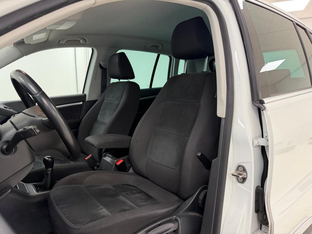 Volkswagen Tiguan 1.4 tsi sport&style | navi | stoelverwarming | clima stoe