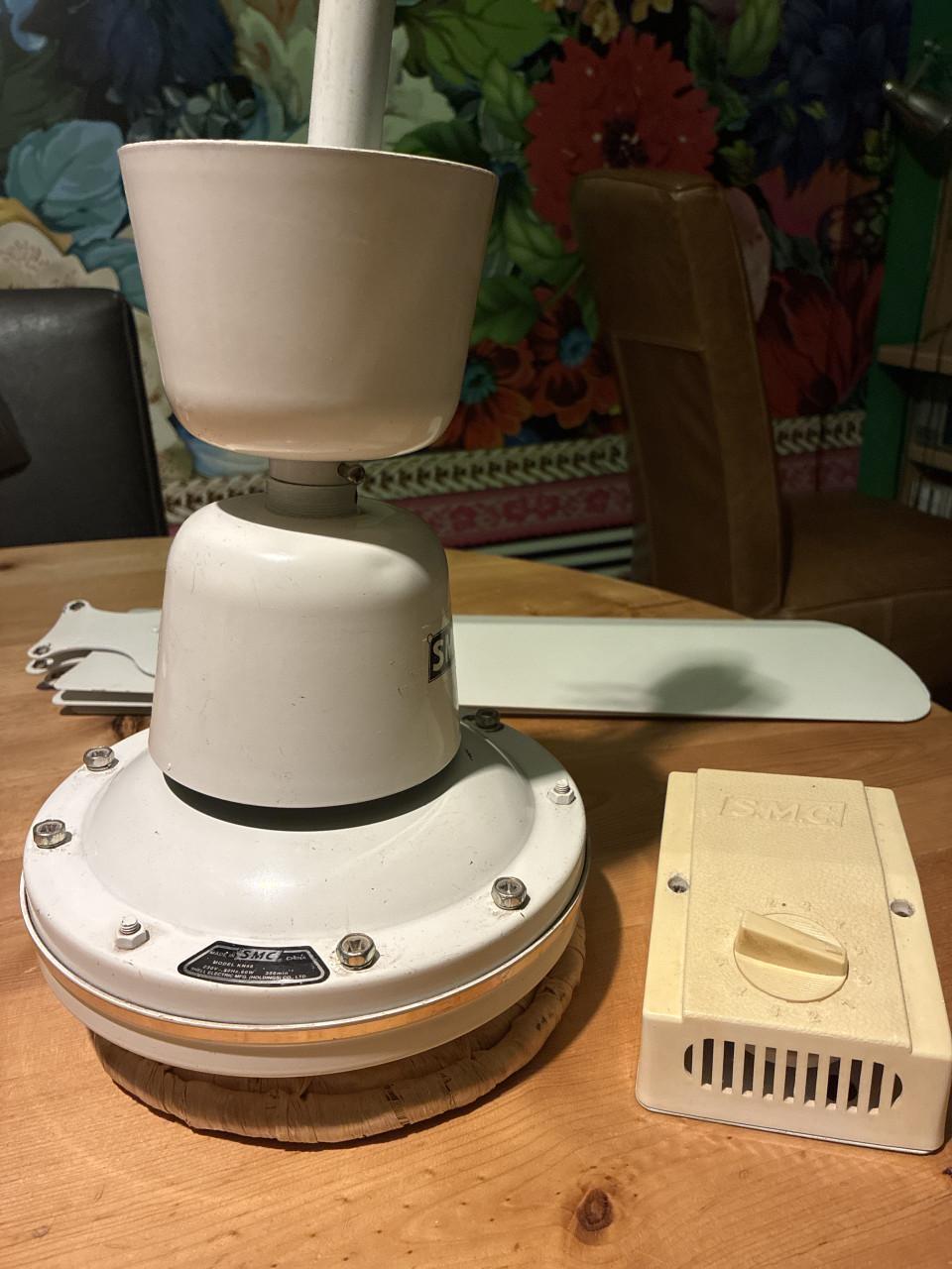 Witte plafondventilator