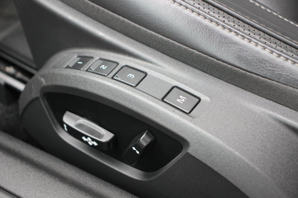 Volvo C70 convertible 2.5 t5 momentum | cruise | 230pk | leder/elec. stoele