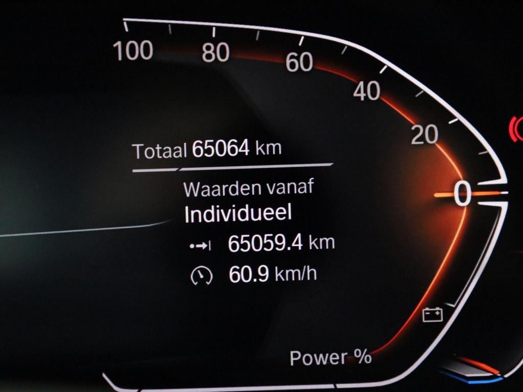 BMW 1 Serie 118i business edition | automaat | apple carplay / android auto