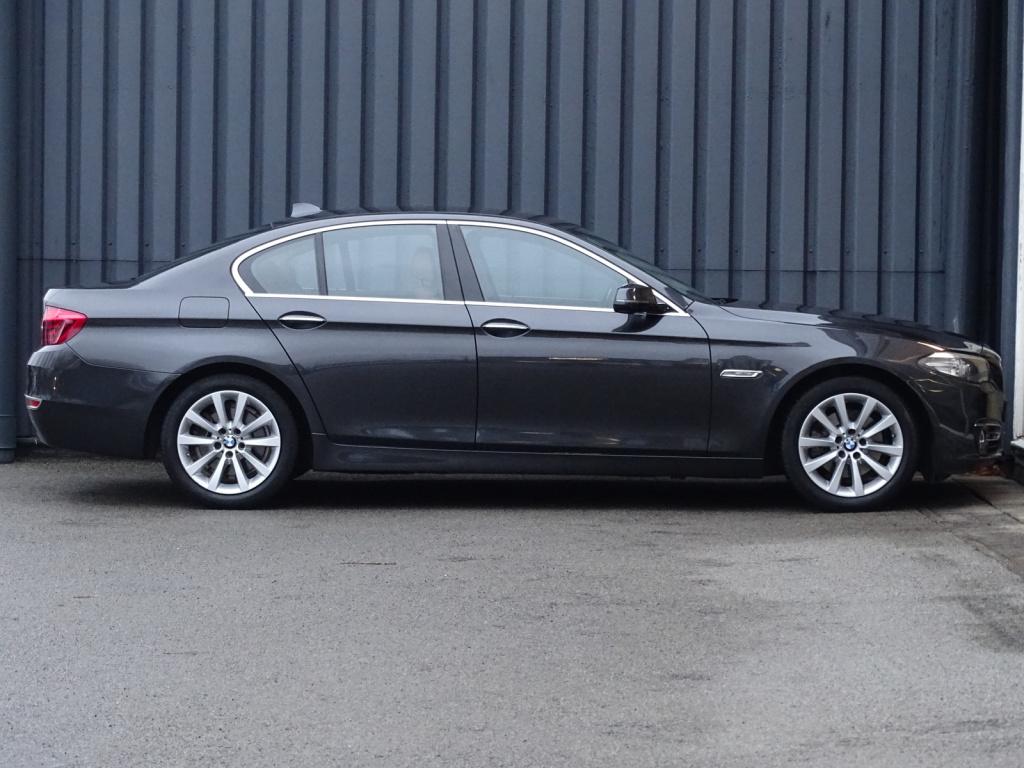 BMW 5 Serie 520i luxury edition