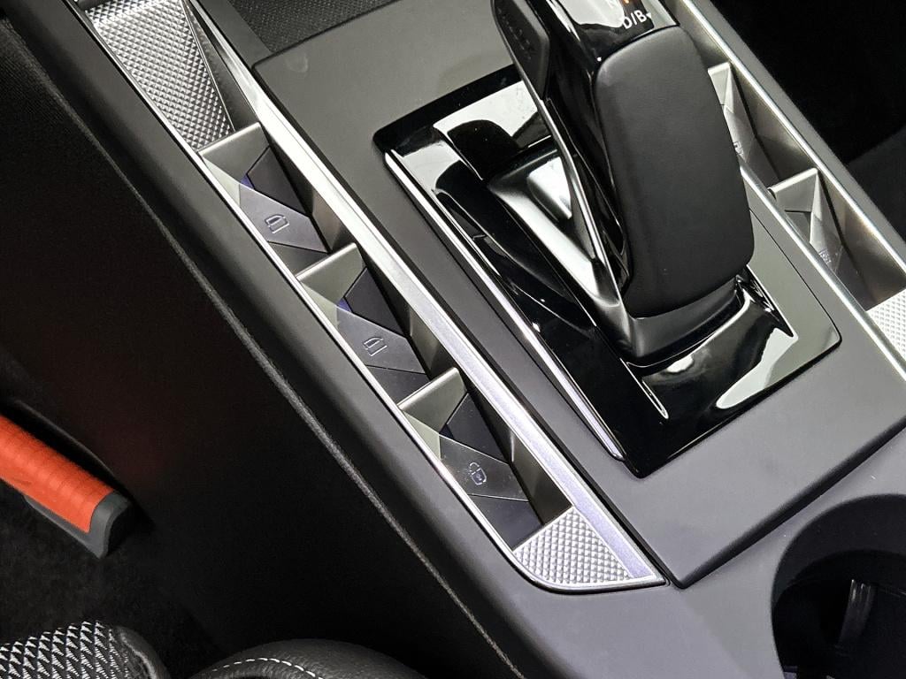 Ds Ds 3 e-tense bastille 54 kwh | camera | head-up display | stoelverwarmin