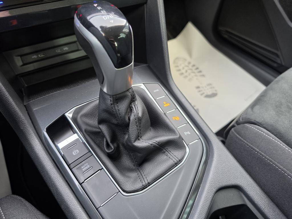Volkswagen Tiguan life ehybrid | camera | navi | clima | park assist | ergo