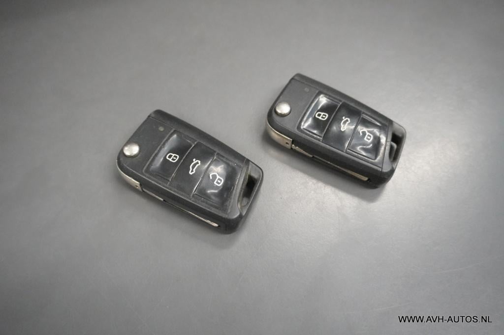 Volkswagen Golf variant 1.0 tsi business edition connected