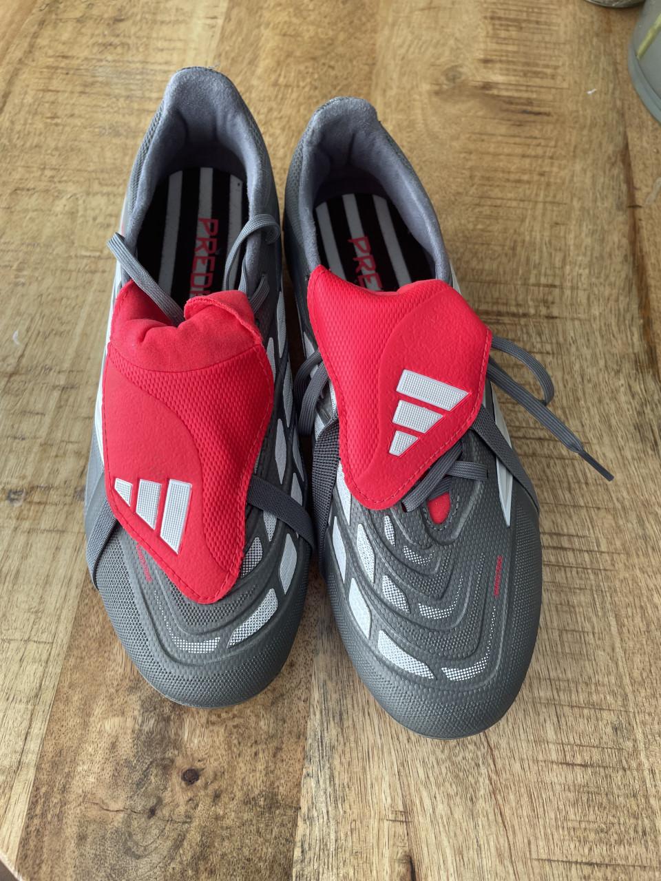 Nieuw Adidas Predator