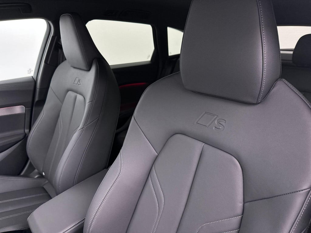 Audi A5 avant s edition 2.0 tfsi e 220 kw / 299 pk avant 7 versn