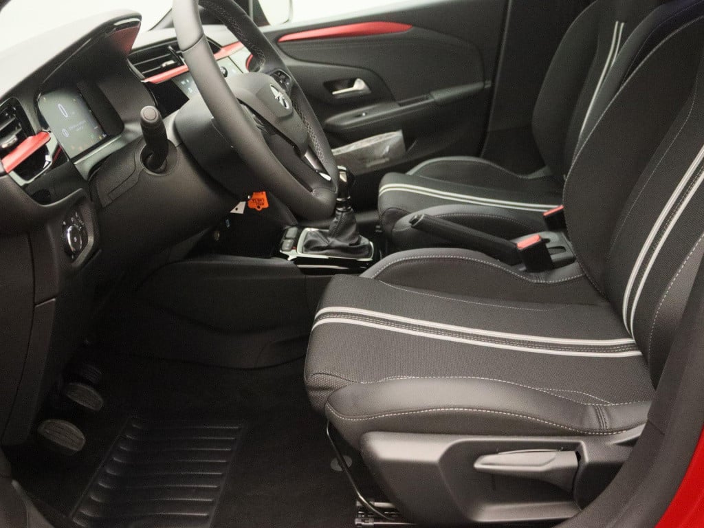 Opel Corsa 1.2 turbo yes || van mossel big event voordeel || tot 8 jaar gar