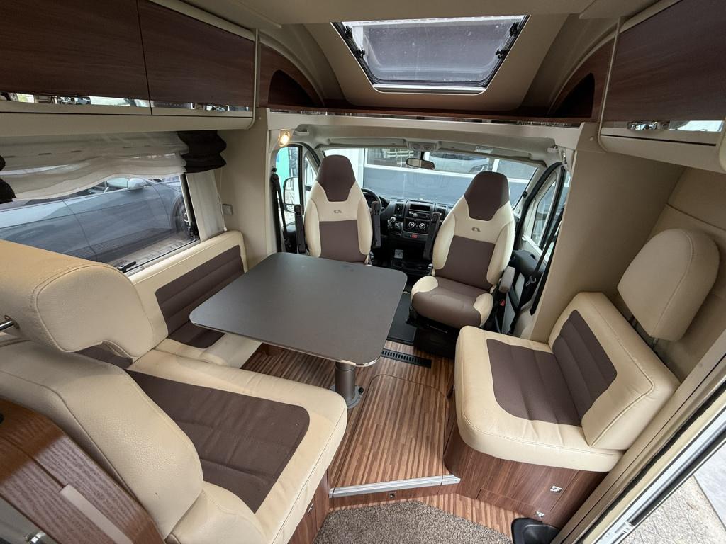 Adria Onbekend matrix m 670 sc