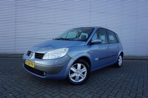 Renault Scenic 2.0-16v tech line climate / cruise / trekhaak / lm velgen / 