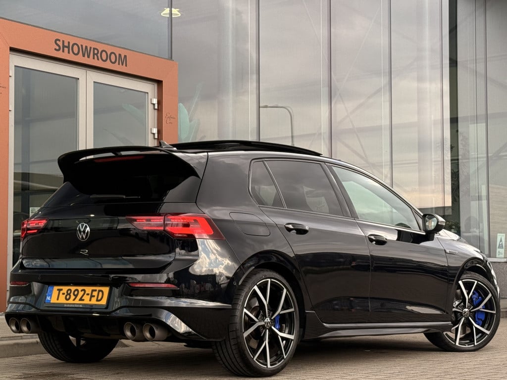 Volkswagen Golf 2.0 tsi r 4motion performance nurburgring edition | akrapov