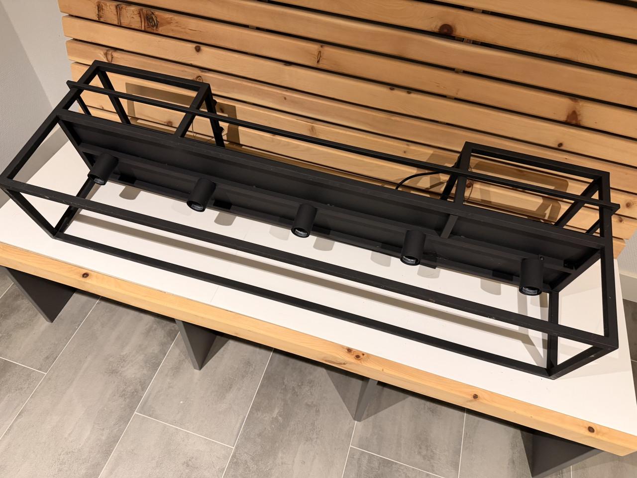 Industriële eettafellamp