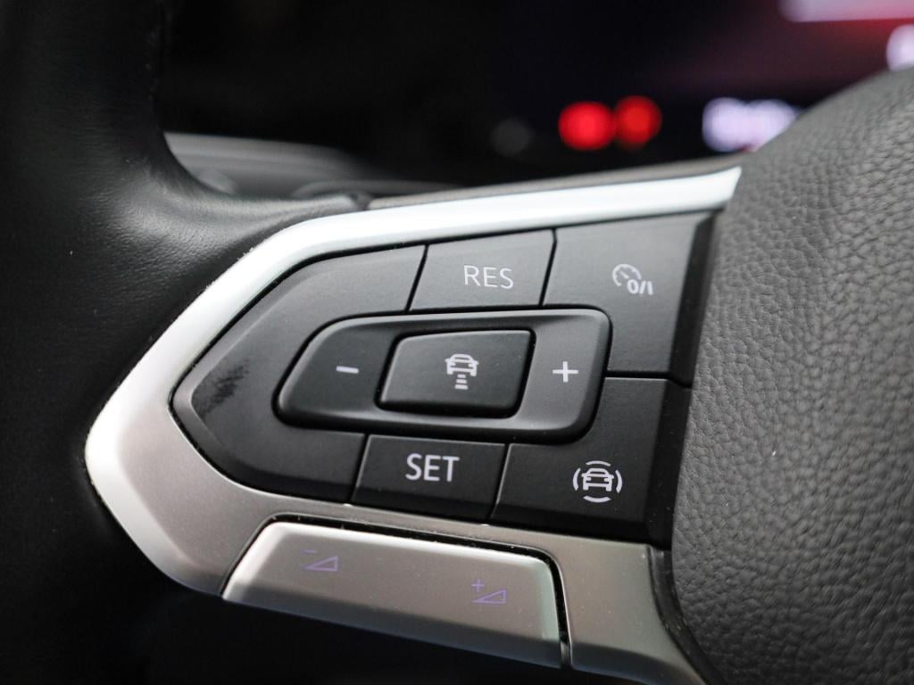 Volkswagen Golf 1.5 etsi style | automaat | panoramadak | apple carplay/ an