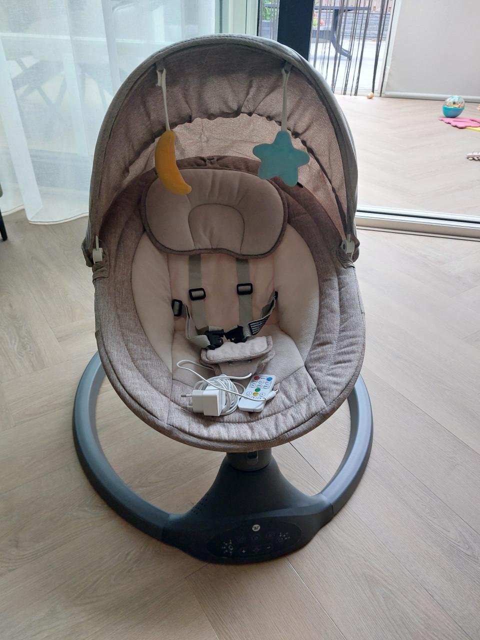 Bebies First Baby Swing stoeltje (zgan)